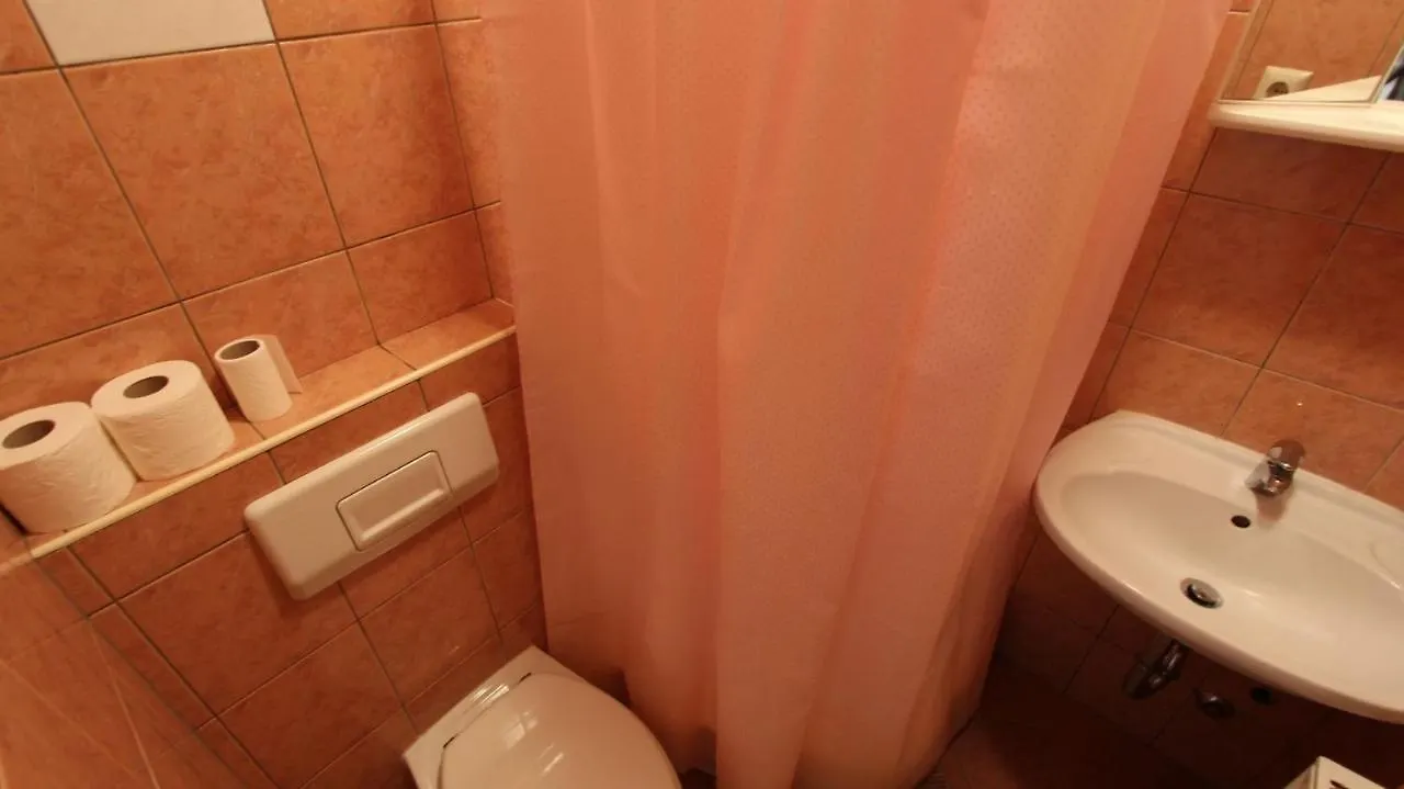 Guest house Apartments Serbecic Malinska