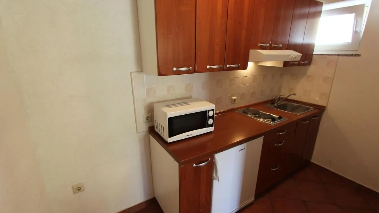 Apartments Serbecic Malinska Croatia