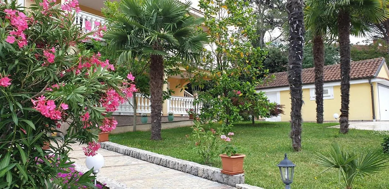 Apartments Serbecic Malinska