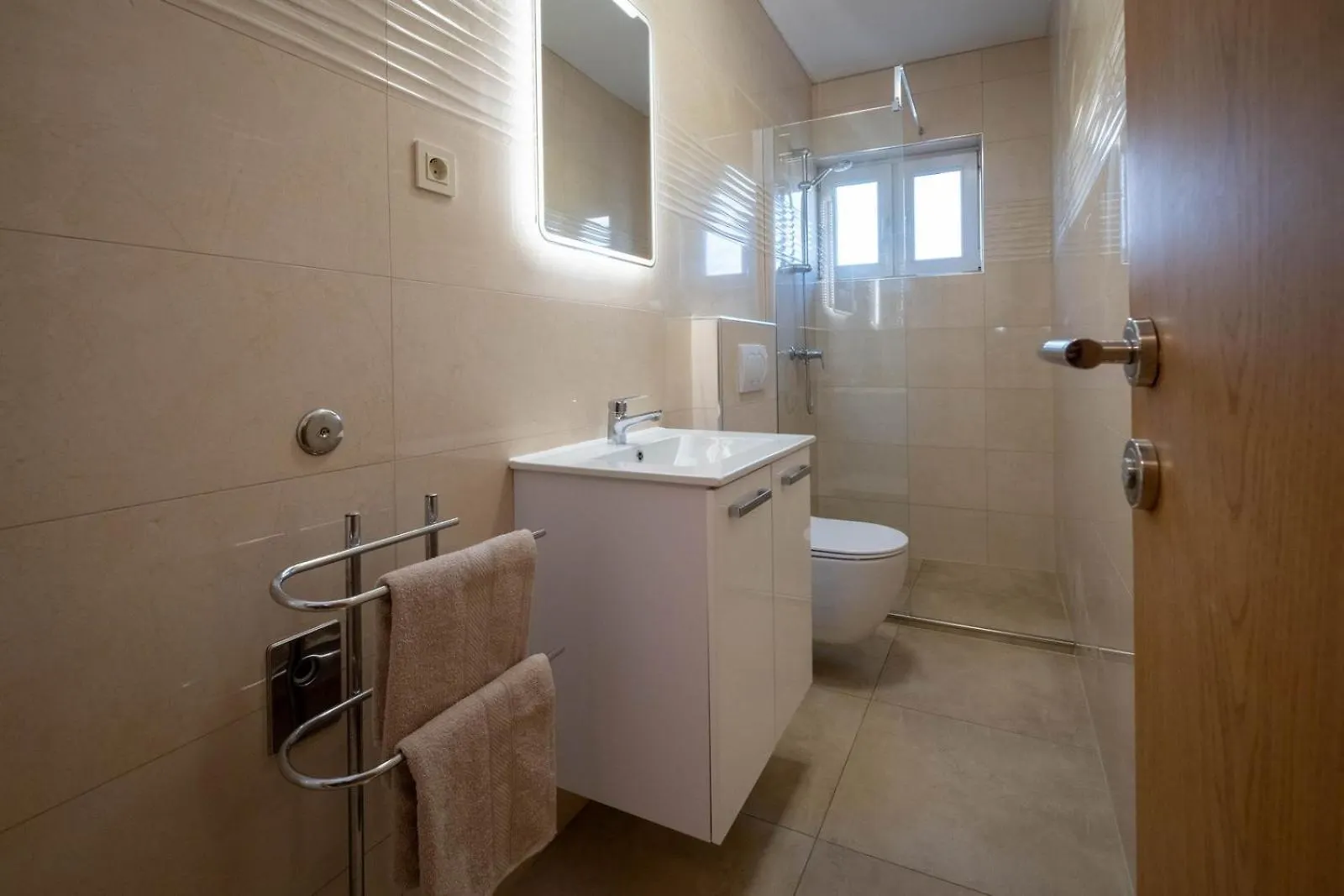 Apartments Serbecic Malinska Guest house