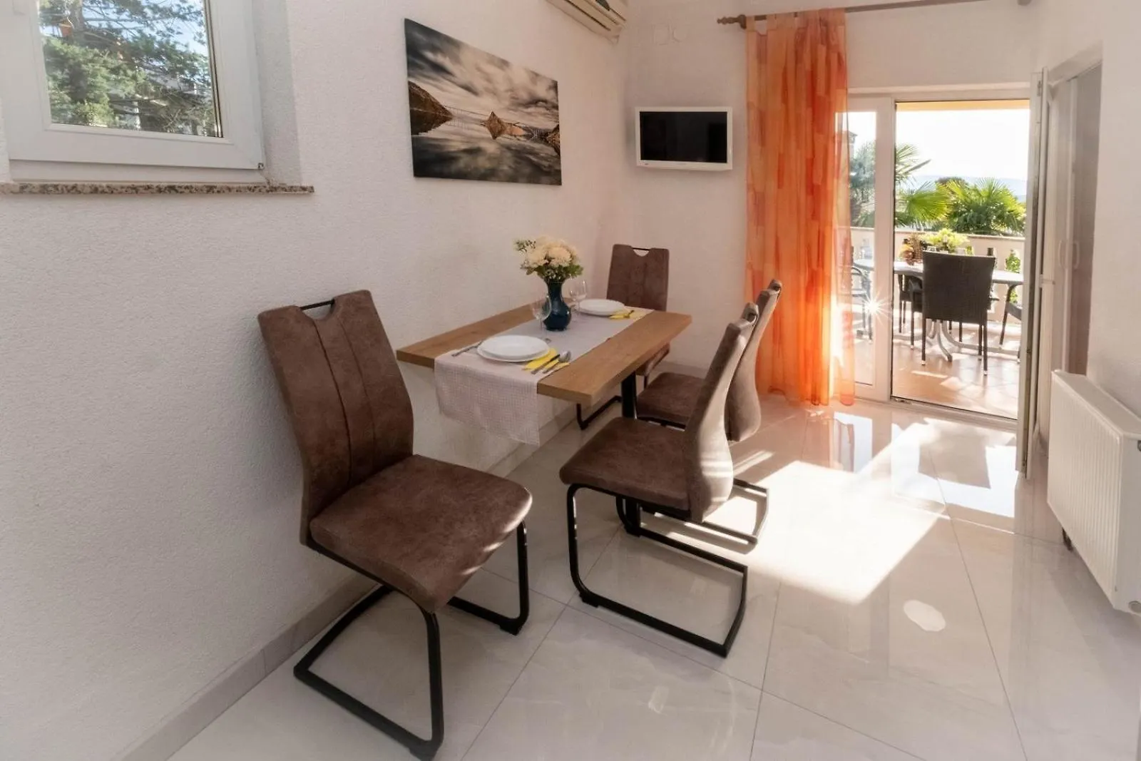 Apartments Serbecic Malinska Guest house
