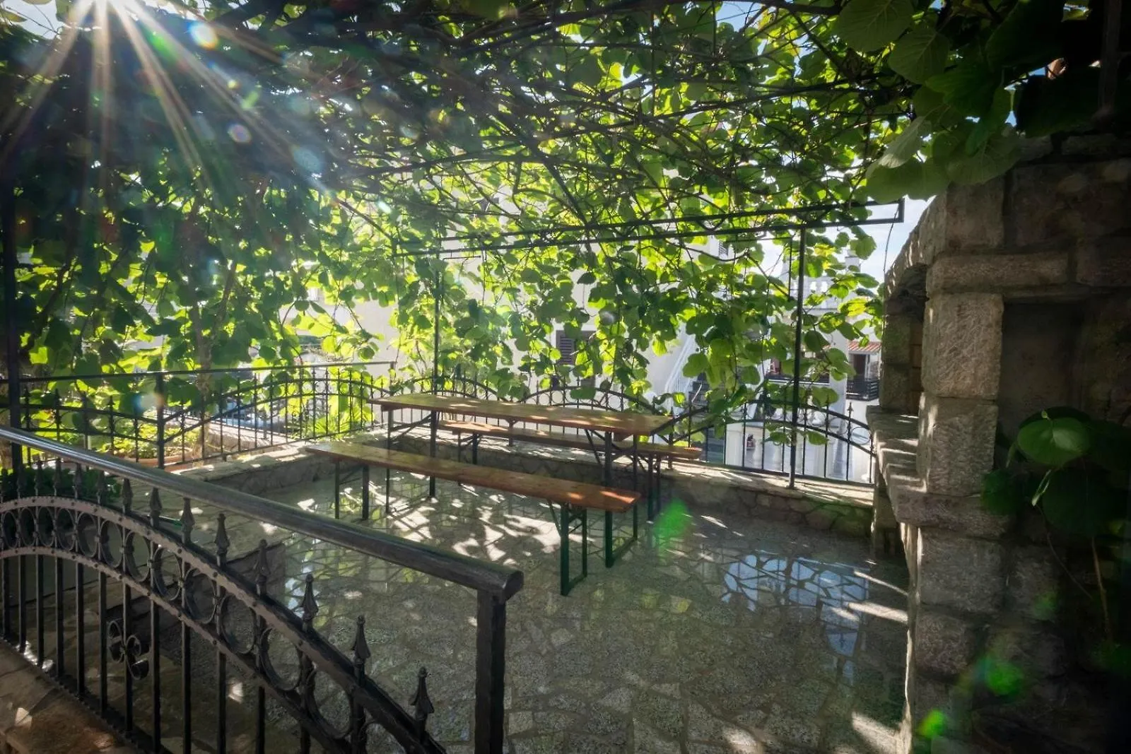 Apartments Serbecic Malinska Guest house