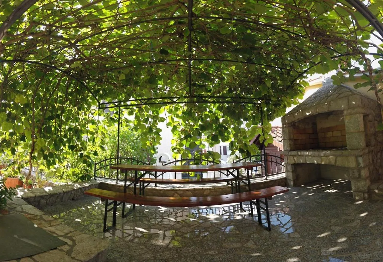 Apartments Serbecic Malinska Croatia
