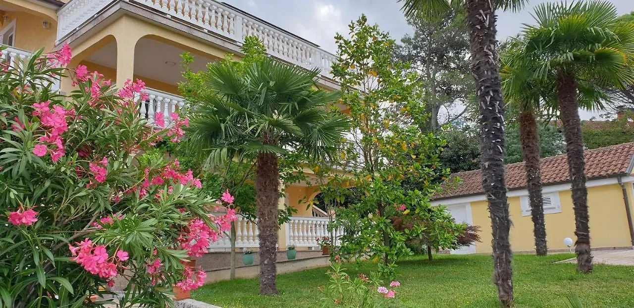Apartments Serbecic Malinska 0*,  Κροατία